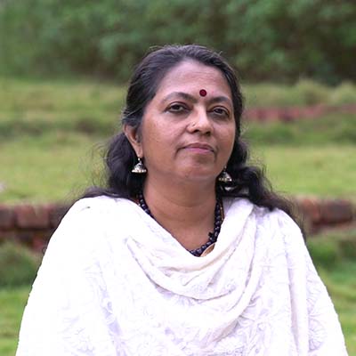 nisha manikantan, art of living, sri sri ayurveda, ayurveda doctor